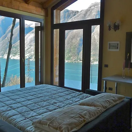Tra E Montagna La Morena 农家乐 *