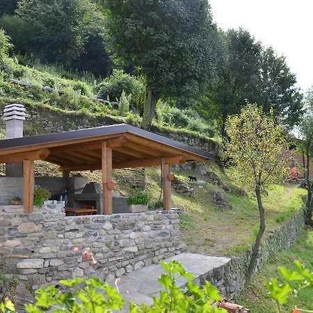 农家乐 Tra E Montagna La Morena 内索