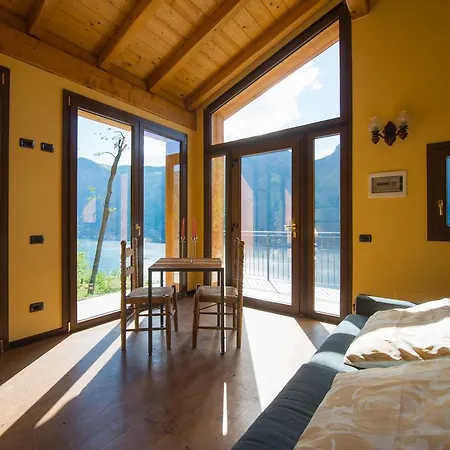 Tra E Montagna La Morena 农家乐 *